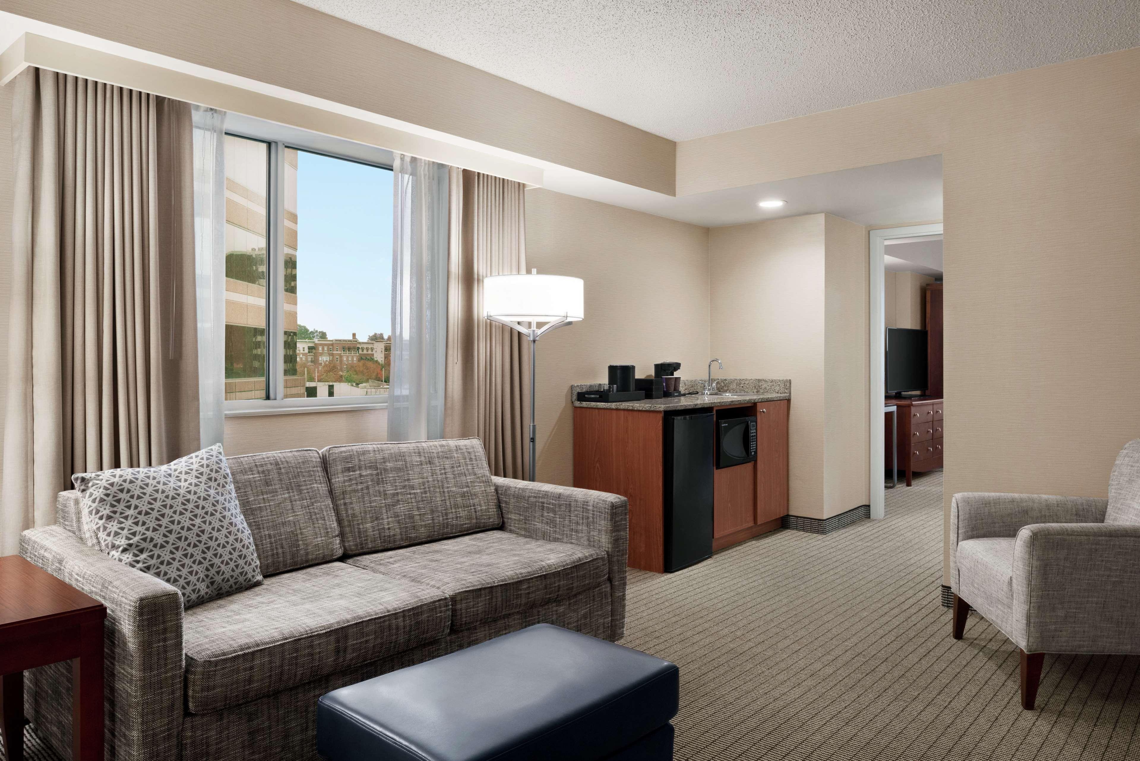 Embassy Suites Cincinnati - Rivercenter Covington Ngoại thất bức ảnh