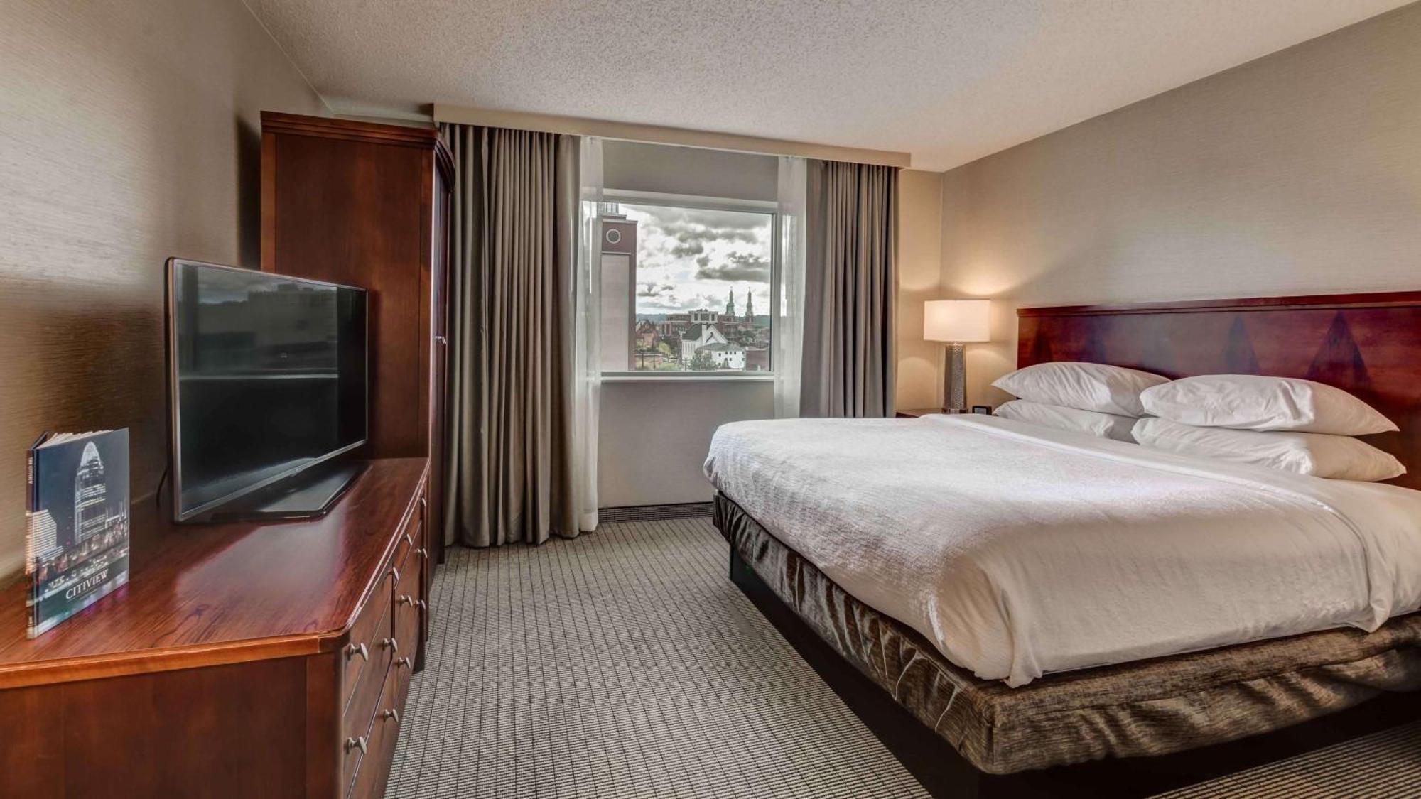 Embassy Suites Cincinnati - Rivercenter Covington Ngoại thất bức ảnh
