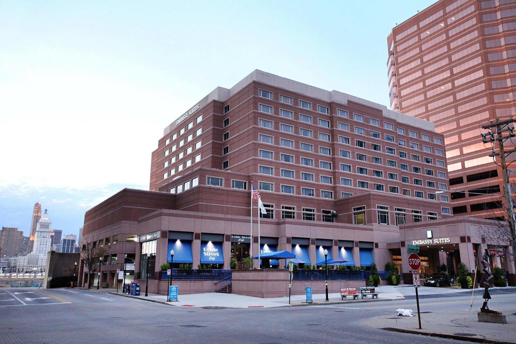 Embassy Suites Cincinnati - Rivercenter Covington Ngoại thất bức ảnh